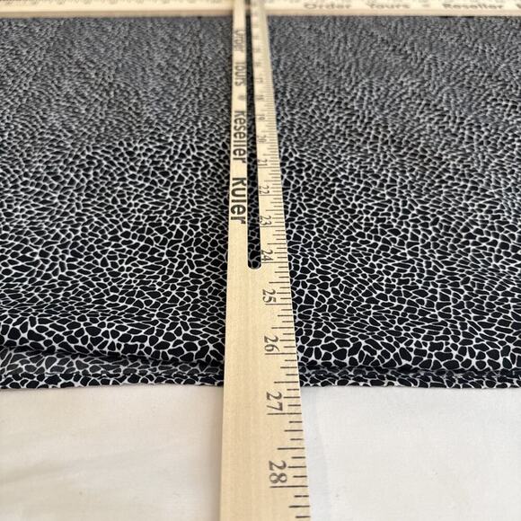 Chico’s Black and White Animal Print Short Cap Sleeve Shirt Size 3 or XLarge - Picture 9 of 10